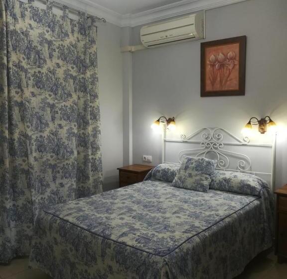 Номер Стандарт, Hostal Virgen Del Rocio