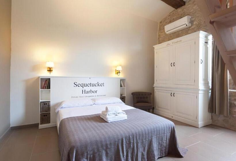 Семейный Номер, Can Clotas Hotel Masia