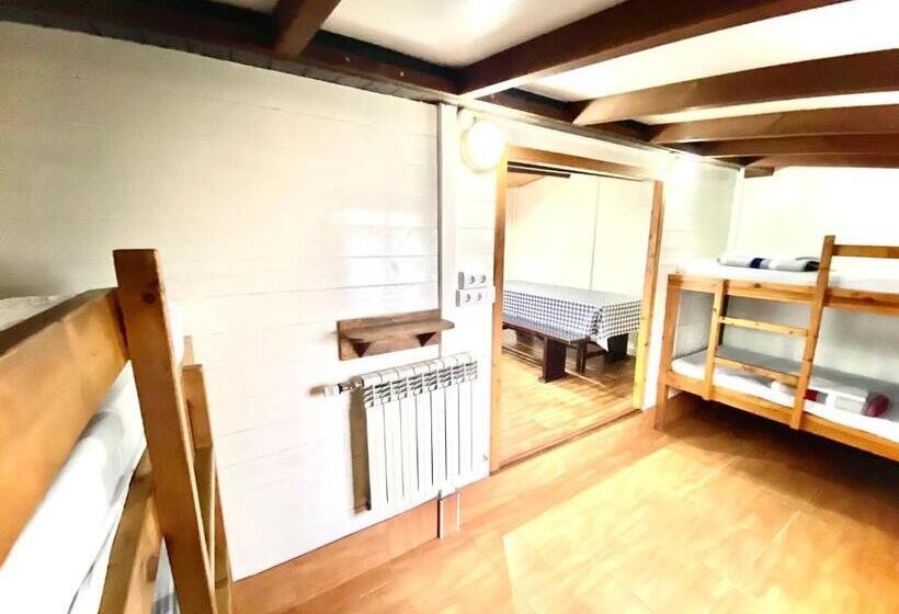 Семейный Номер Совместный Санузел, Hostel Albergue Paradiso