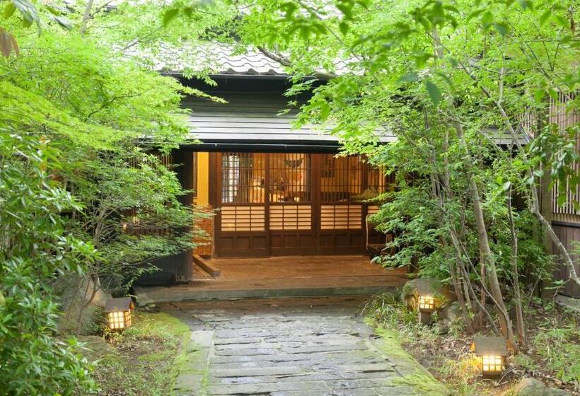스탠다드 룸 공동 욕실, Yamashinobu