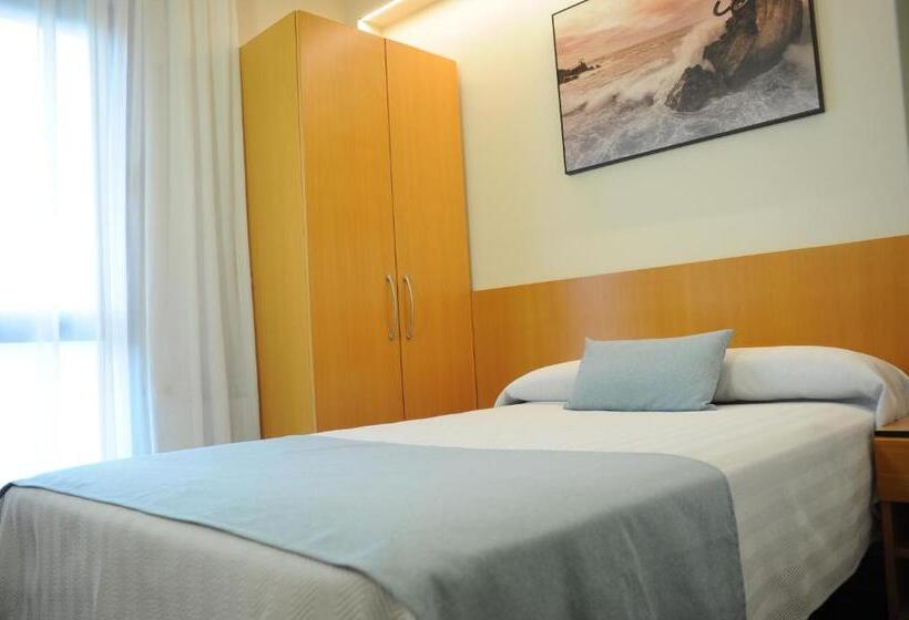 اتاق استاندارد یک نفره, Aitana