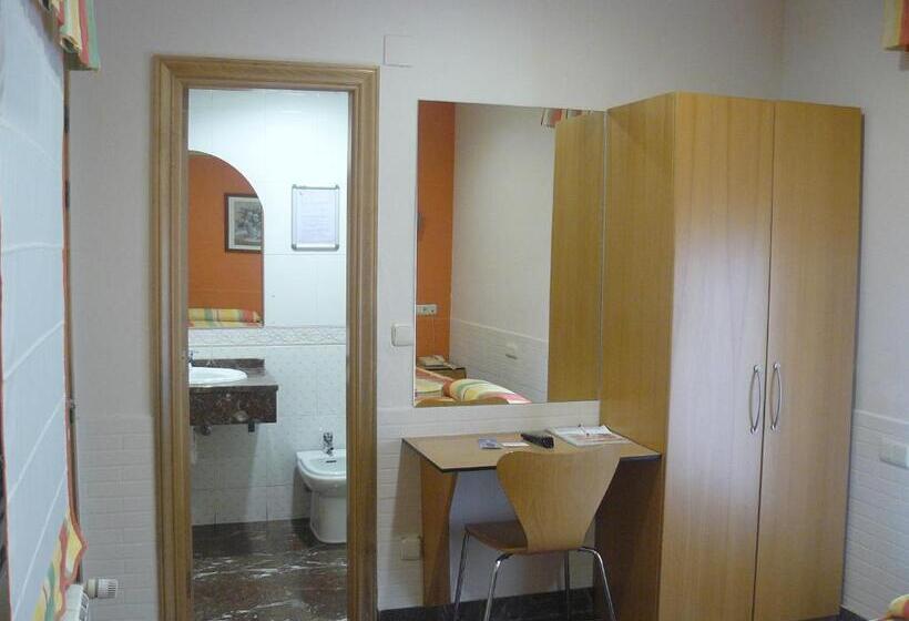 スタンダード４人部屋, Aitana