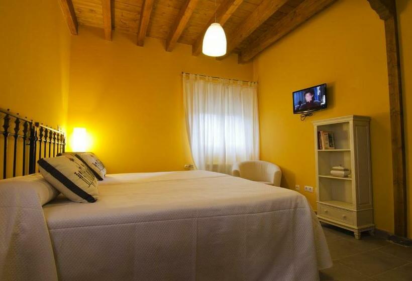 Номер Стандарт, La Casona De La Mesta