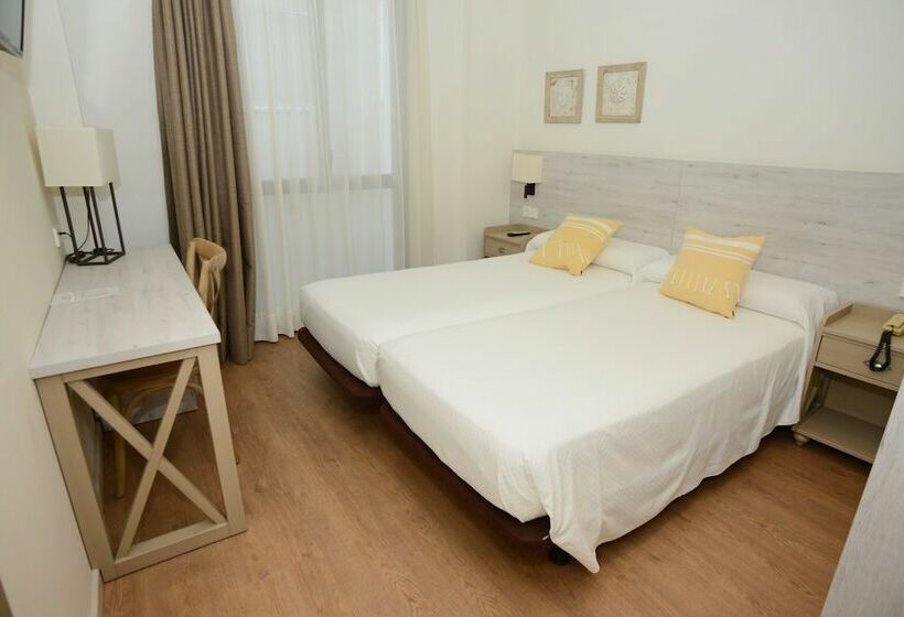 Quarto Estandar, L'escala Centre