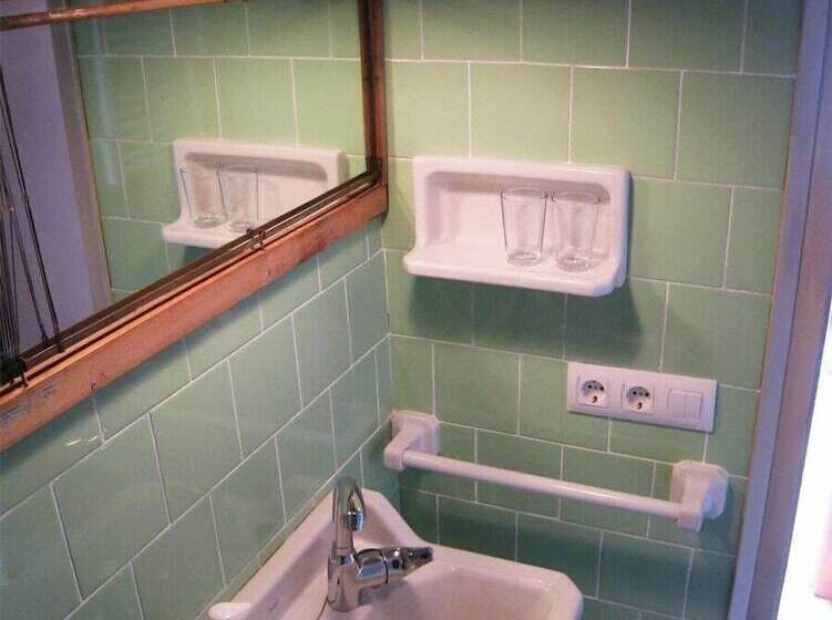 Номер Стандарт, Marakasa B&b
