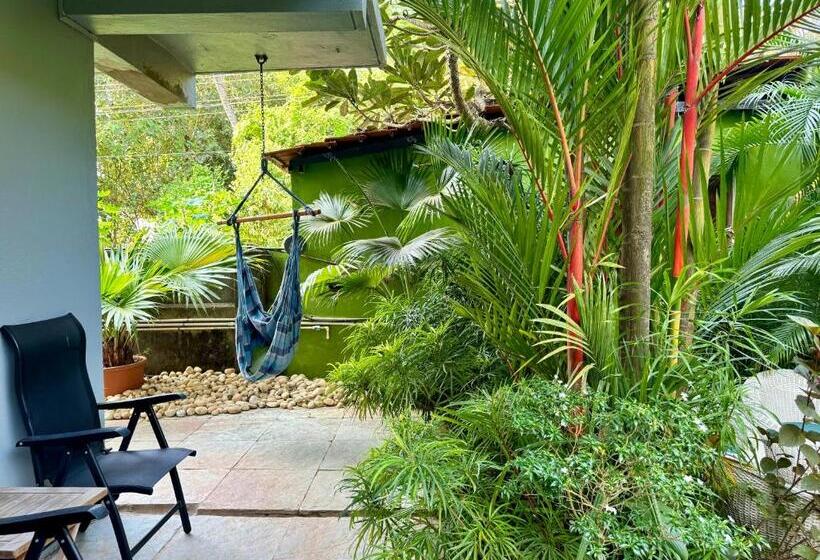 استودیوی استاندارد, Casa Da Praia