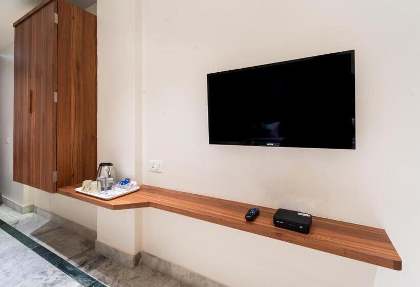 Номер Deluxe, Treebo Kaveri