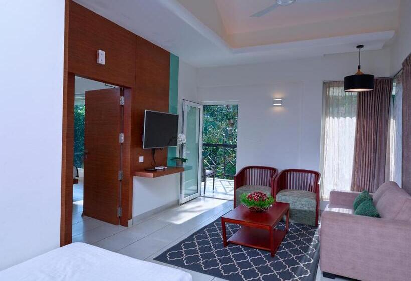 스탠다드 발코니 스튜디오, The Woods Resorts Wayanad