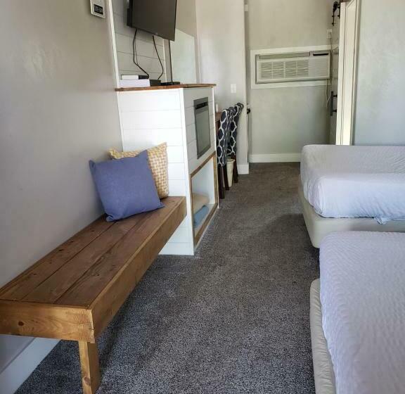 Номер Стандарт Вид на Горы, Flaming Gorge Resort