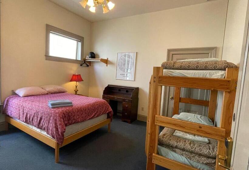 Семейный Номер Совместный Санузел, Northwest Portland Hostel