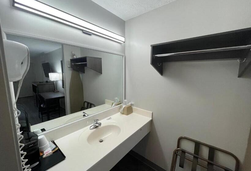 标准间, Embassy Inn  Hohenwald