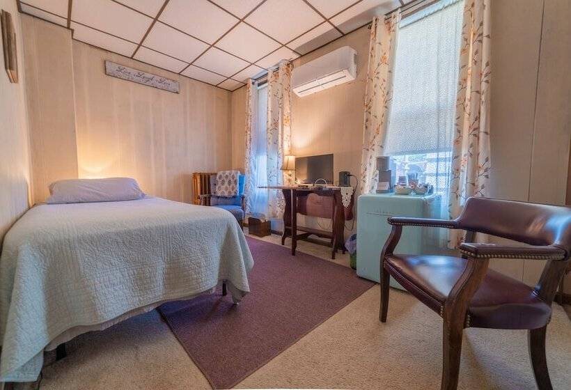Номер Стандарт Трехместный, The Maid S Quarters Bed Breakfast & Tearoom
