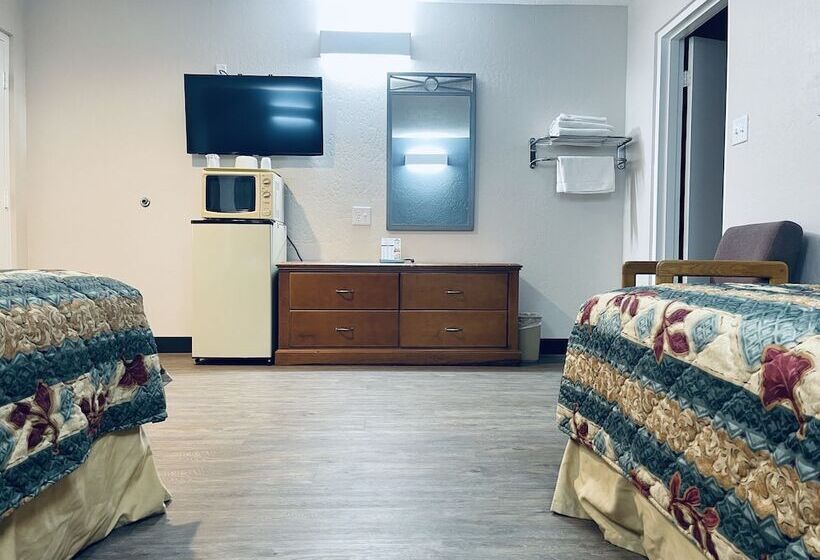 Номер Стандарт 2 Двуспальные Кровати, Century 21 Motel