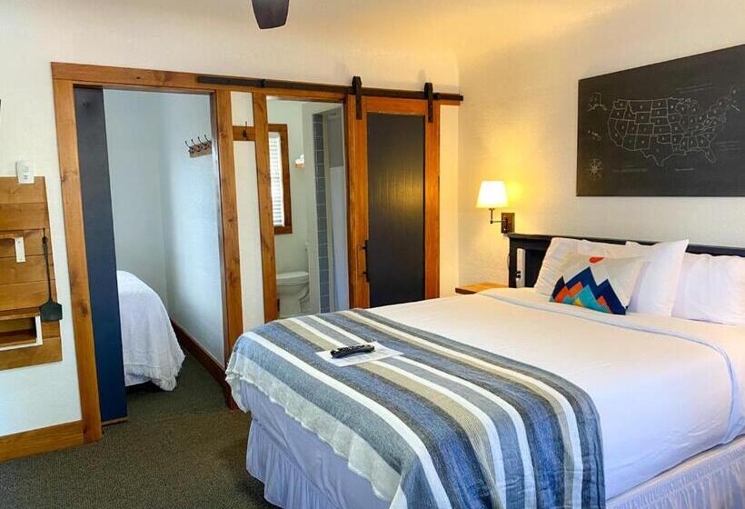 标准间, Left Coast Lodge
