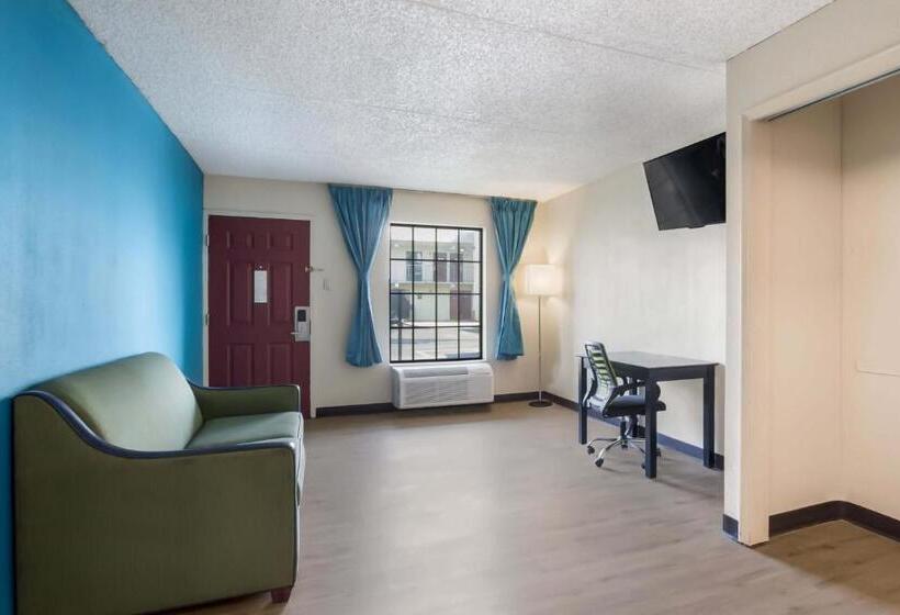 带大床的套房, One Life Studio And Suites