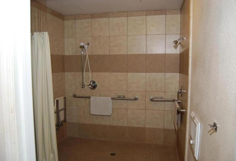 Семейный Номер, 5th Street Inn