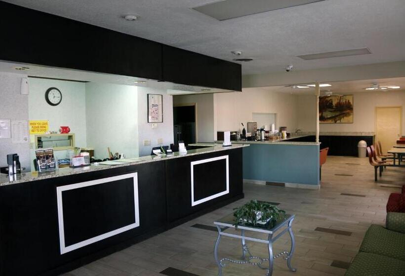 Трехместный Номер Комфорт, Great Western Inn & Suites