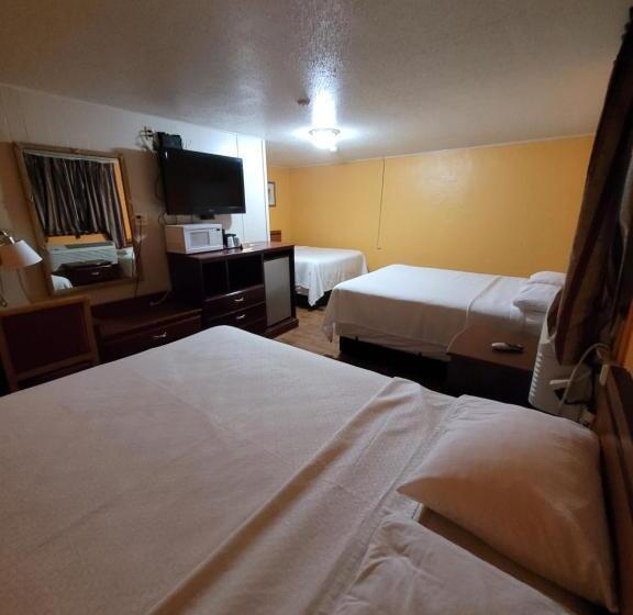 Номер Стандарт Трехместный, Sands Motel