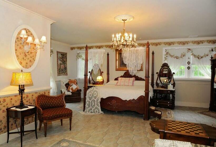Люкс Кровать Кинг, A Walk In The Woods Bed And Breakfast