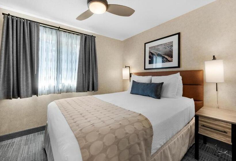 جناح, The Wayside Inn