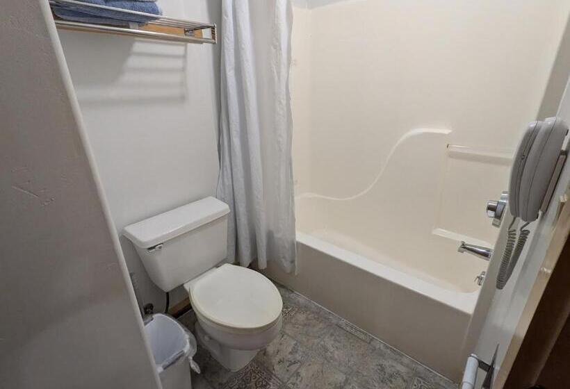 Трехместный Номер Базовый, Jared S Wild Rose Ranch Resort