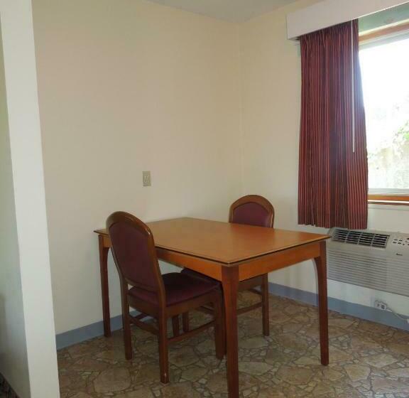 스위트, Monticello Motel