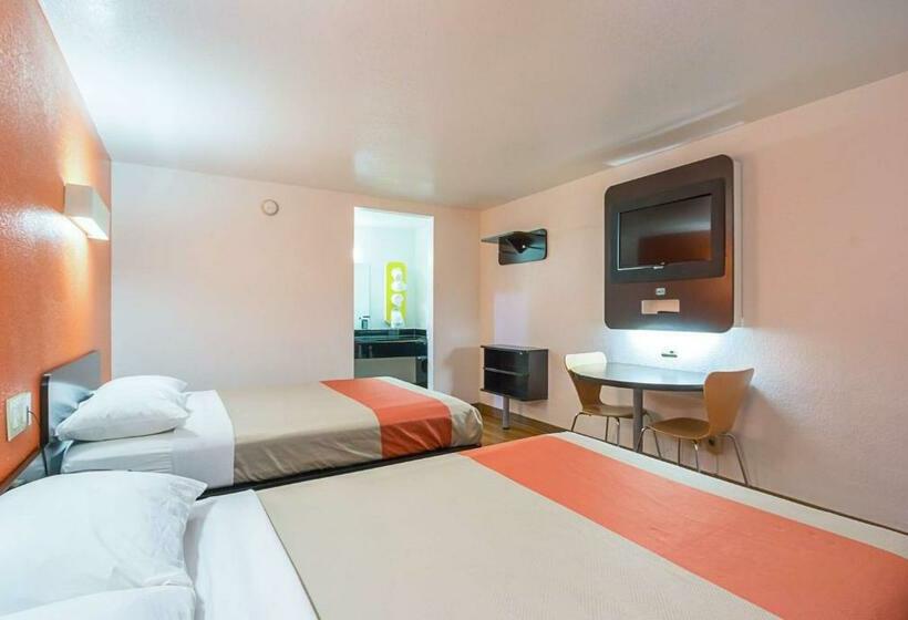Четырехместный Номер Стандарт, Motel 6 Round Rock, Tx