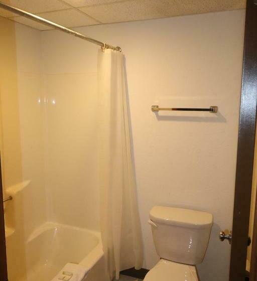 Номер Стандарт, Travelodge By Wyndham Redwood Falls