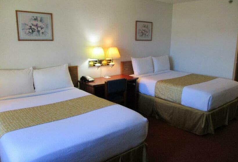 Номер Стандарт 2 Двуспальные Кровати, Travelodge By Wyndham Redwood Falls