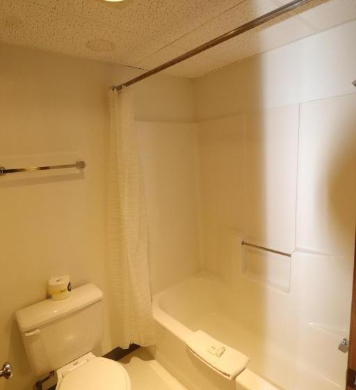 Номер Стандарт 2 Двуспальные Кровати, Travelodge By Wyndham Redwood Falls