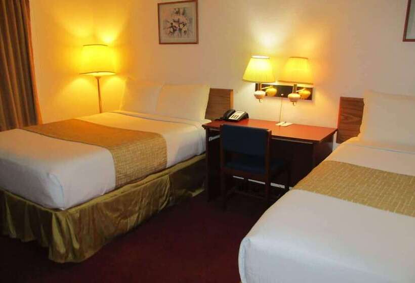 Номер Стандарт 2 Двуспальные Кровати, Travelodge By Wyndham Redwood Falls