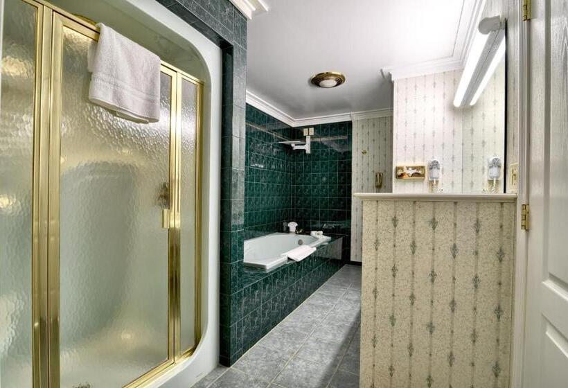 Suite Executiva com Varanda, Roosevelt Inn & Suites Saratoga Springs