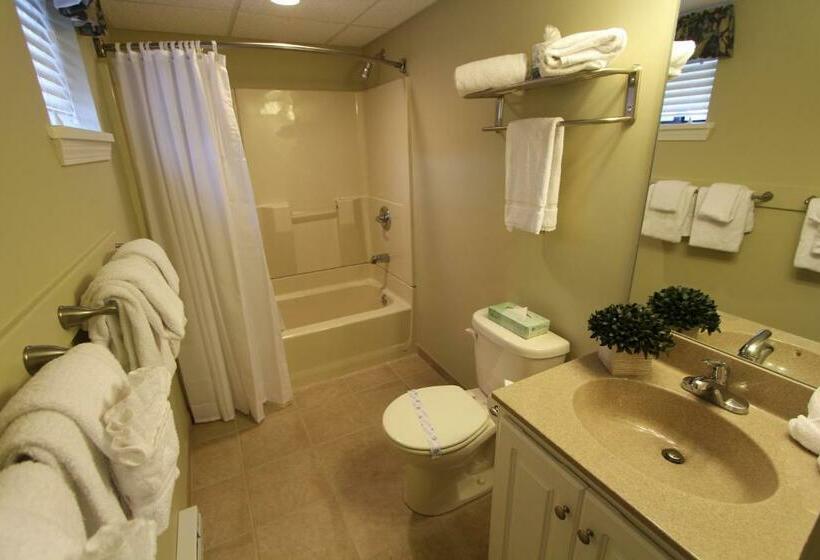 Апартаменты Deluxe 2 Спальни, Tanglwood Resort