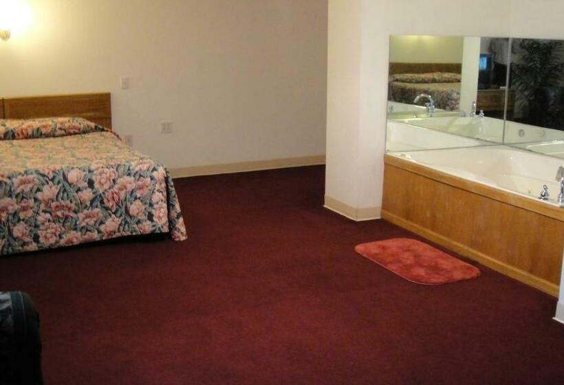 Стандартный Номер Кровать Кинг, Villa Inn Motel Near Hwy 12 Wi Capital O