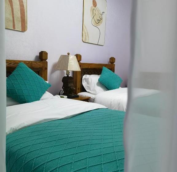 Quarto Estandar, Mama Naxi Guesthouse