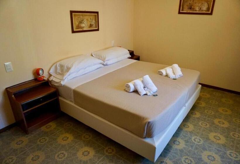 اتاق استاندارد, Diana