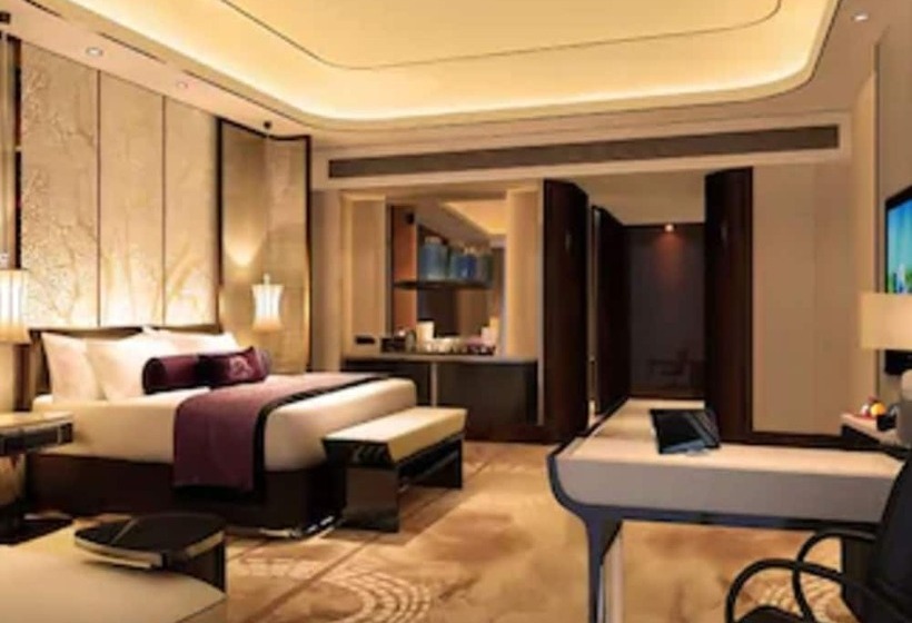 Номер Deluxe, Wuhan Youyi International