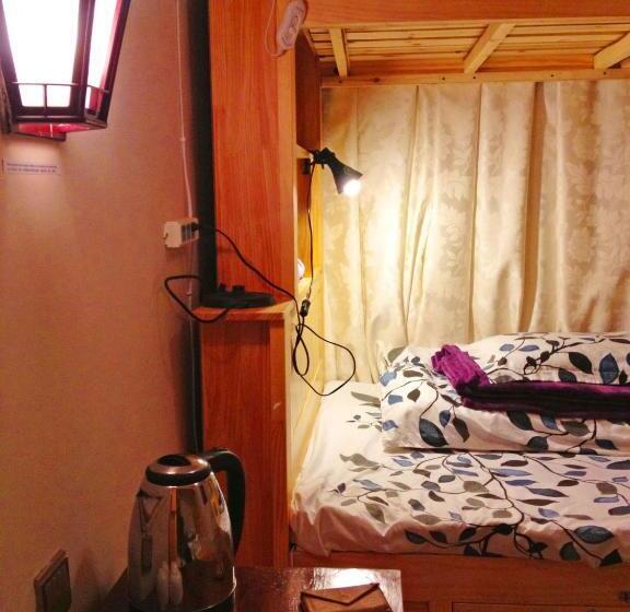 Cama em Quarto Compartilhado, The Lily Pad Inn