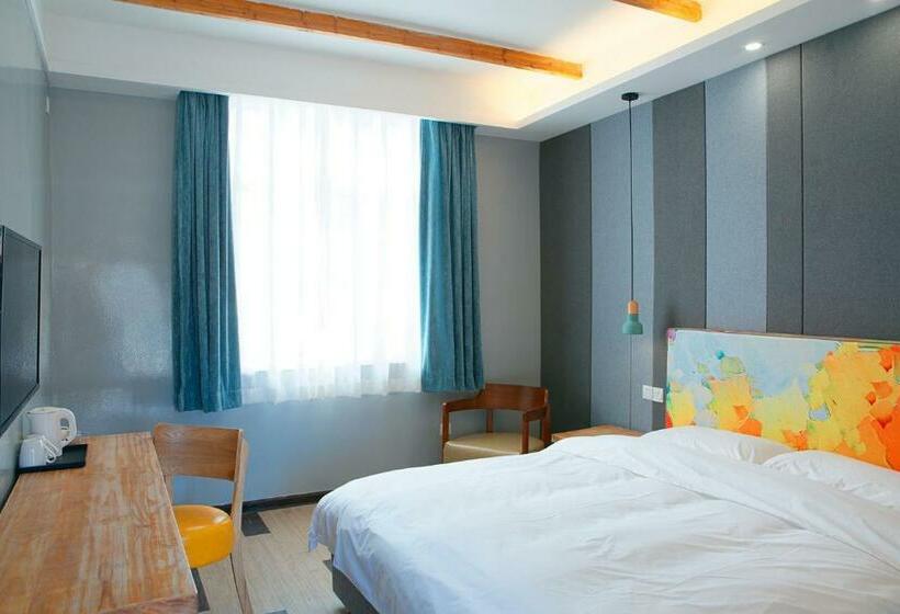 Номер Deluxe, The Cloudland International Youth Hostel Close To The City Center,15 Min Walks To The Subway, Close