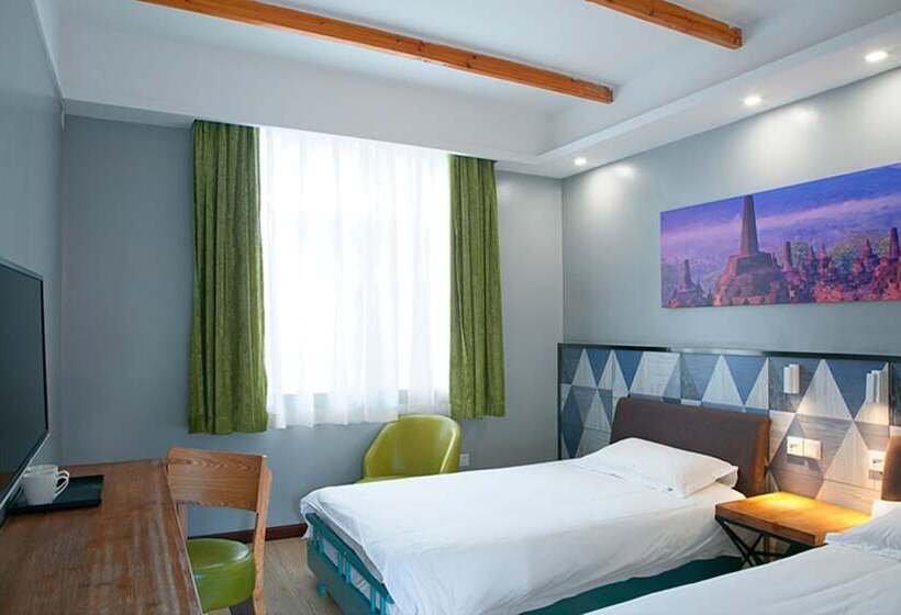 Номер Стандарт, The Cloudland International Youth Hostel Close To The City Center,15 Min Walks To The Subway, Close
