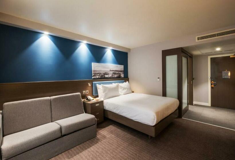 Семейный Номер Deluxe, Hampton By Hilton Aberdeen Airport
