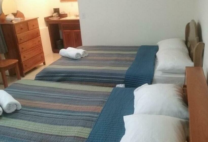 חדר סטנדרט עם מרפסת, Sugar Patch Inn