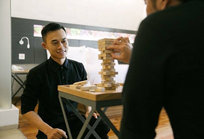 Номер Стандарт, Maxonehotels At Dharmahusada   Surabaya