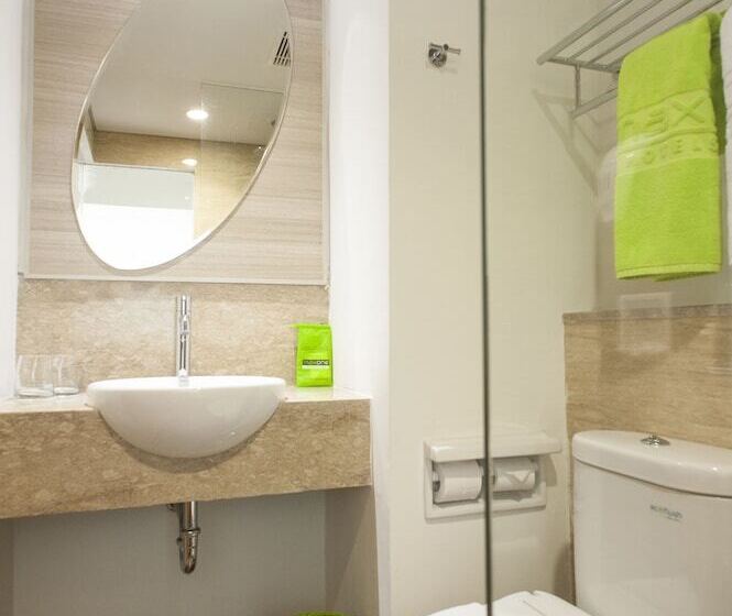 Номер Стандарт, Maxonehotels At Dharmahusada   Surabaya