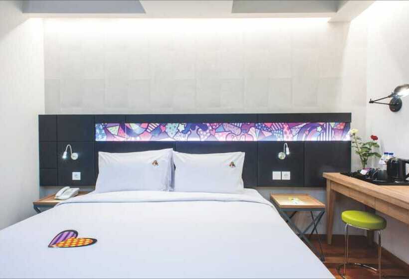 Номер Стандарт, Maxonehotels At Dharmahusada   Surabaya