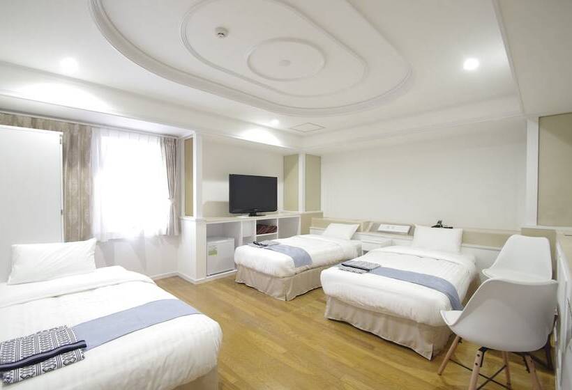Трехместный Номер Deluxe, Imalle Yokohama Isezakicho