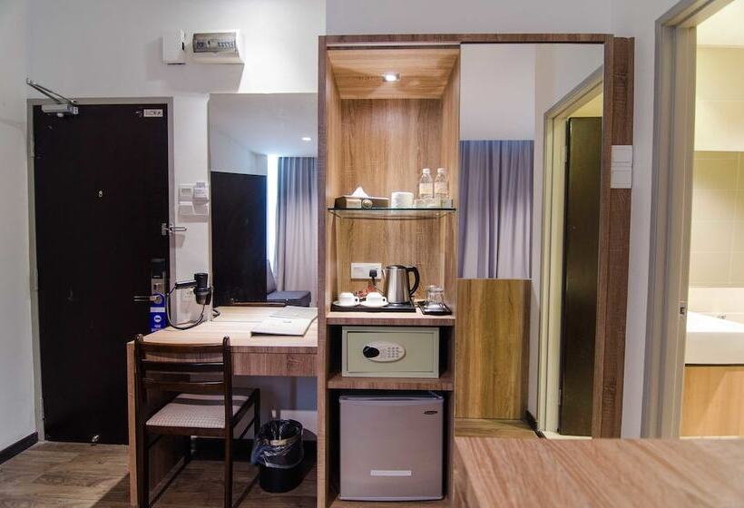 Quarto Familiar, Mornington Hotel Soon Choon