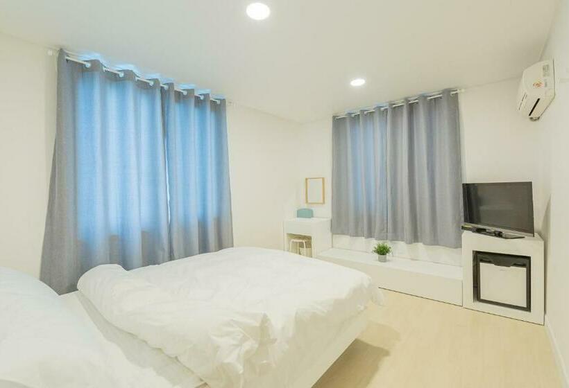 스탠다드 룸, James Blue Hostel