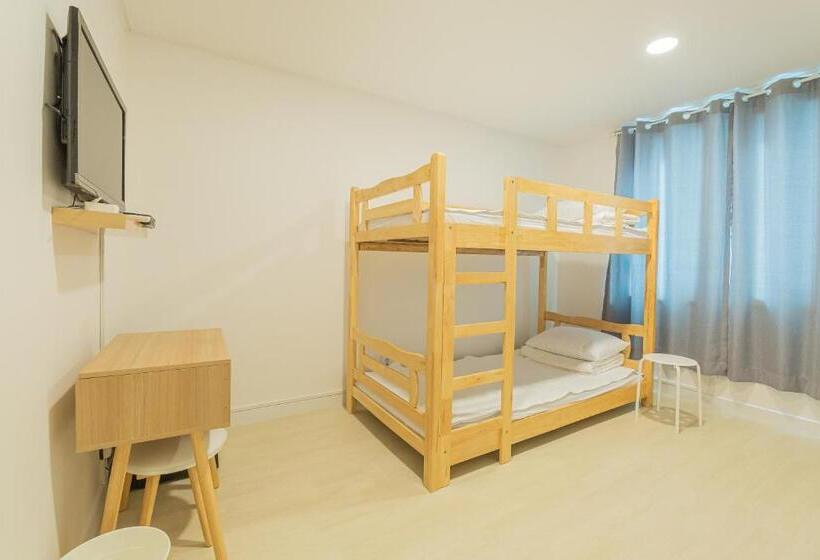 스탠다드 룸, James Blue Hostel