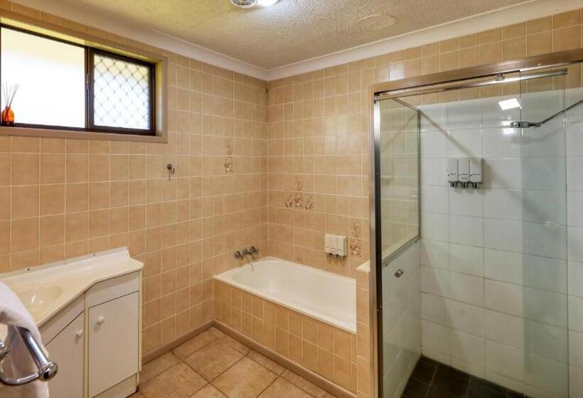 Suite Executiva 2 Quartos, James Street Motor Inn
